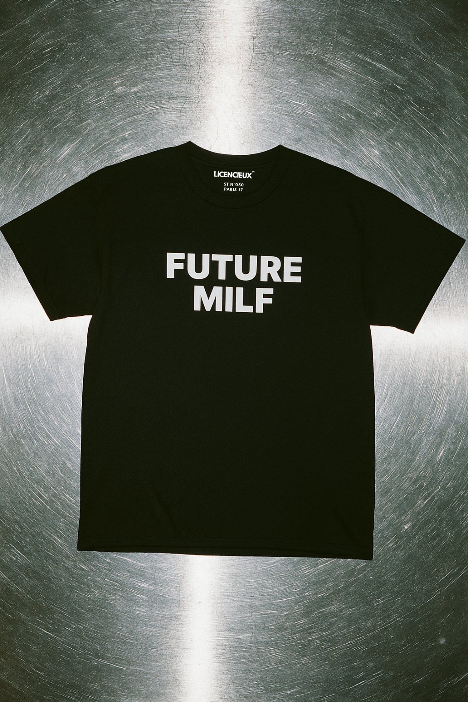 FUTURE MILF - TEE